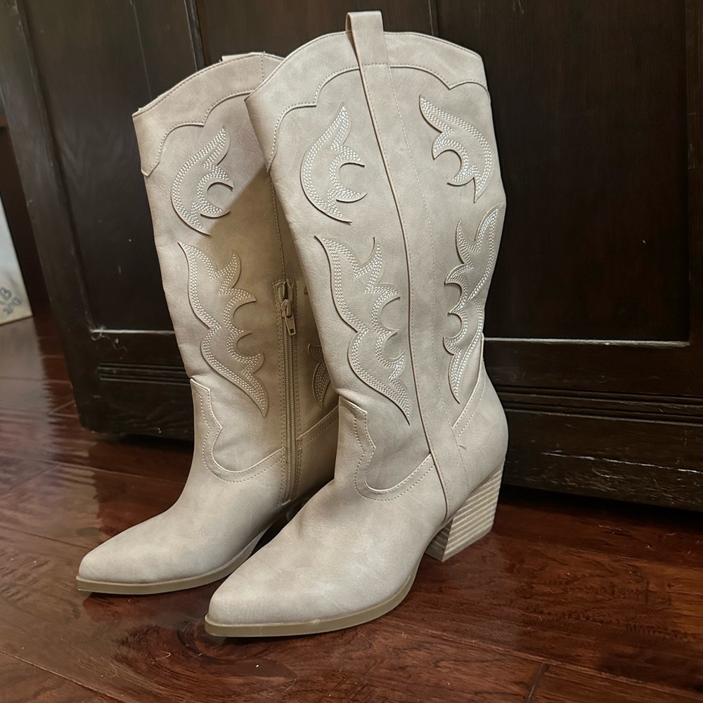 Dolce Vita Taupe Tan Neutral Western Cowboy Boots